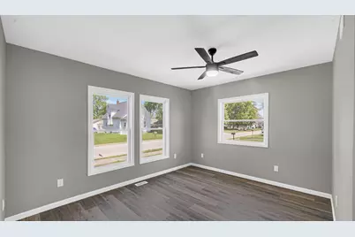 302 Oberreich Street, La Porte, IN 46350 - Photo 4