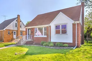 7221 McLaughlin Ave, Hammond, IN 46324 - Photo 2
