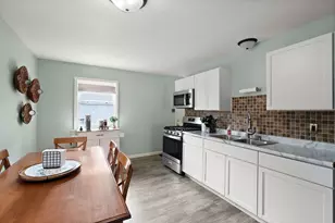 725 Juniper Rd, Valparaiso, IN 46385 - Photo 8