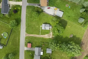 8951 E Chicago Rd, New Carlisle, IN 46552 - Photo 24