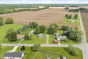 8951 E Chicago Rd, New Carlisle, IN 46552 - Photo 22
