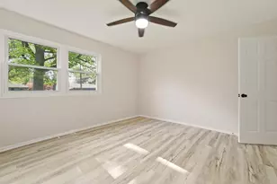 729 Governor Rd, Valparaiso, IN 46385 - Photo 12