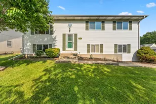 1807 Forest Ln, Crown Point, IN 46307 - Photo 6