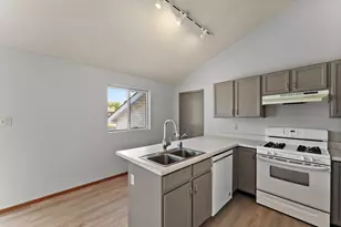 1807 Forest Ln, Crown Point, IN 46307 - Photo 12