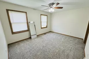 183 S 20th St, Chesterton, IN 46304 - Photo 14