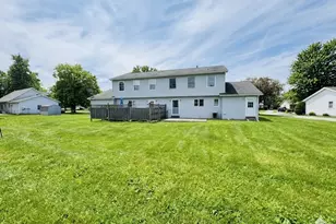 183 S 20th St, Chesterton, IN 46304 - Photo 22