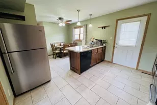 183 S 20th St, Chesterton, IN 46304 - Photo 8