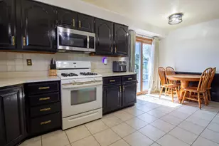 7920 Harrison Ave, Munster, IN 46321 - Photo 12