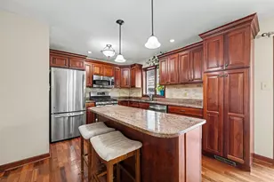 1354 Camellia Dr, Munster, IN 46321 - Photo 8