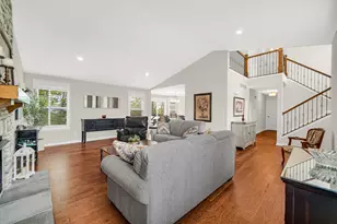 772 Cirque Dr, Crown Point, IN 46307 - Photo 2