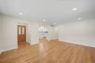 7426 Park Pl, Hammond, IN 46324 - Photo 4