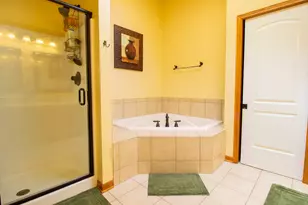 2550 Honelee Ct, Valparaiso, IN 46385 - Photo 22