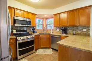 2550 Honelee Ct, Valparaiso, IN 46385 - Photo 12