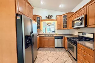 510 Closser Ave, La Porte, IN 46350 - Photo 4