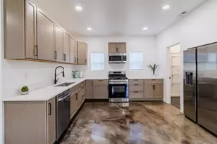 5608 E 10th Ave, Gary, IN 46403 - Photo 6