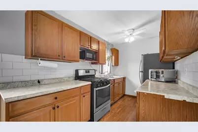 422 Saginaw Drive, Valparaiso, IN 46385 - Photo 2