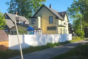 307 E Maple Ave, La Porte, IN 46350 - Photo 10