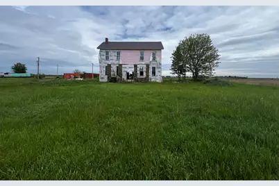 569 S 100 W, Rensselaer, IN 47978 - Photo 1