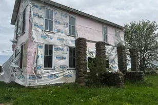 569 S 100 W, Rensselaer, IN 47978 - Photo 2