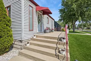 7126 Montana Ave, Hammond, IN 46323 - Photo 6