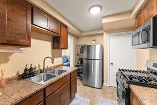 237 Hollywood Ave, Munster, IN 46321 - Photo 8