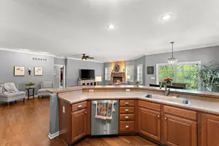889 Clearwater Cove W, Crown Point, IN 46307 - Photo 8