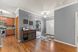889 Clearwater Cove W, Crown Point, IN 46307 - Photo 4