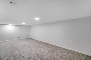 4820 E 26th Ave, Lake Station, IN 46405 - Photo 20