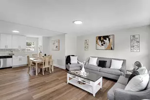 4820 E 26th Ave, Lake Station, IN 46405 - Photo 6