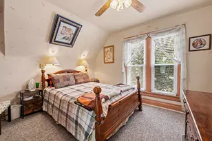 301 W Alyea St, Hebron, IN 46341 - Photo 8