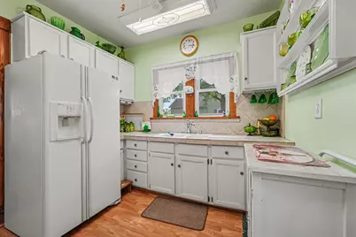 301 W Alyea Street, Hebron, IN 46341 - Photo 6