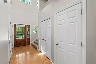 1917 Garland Circle Dr, Valparaiso, IN 46383 - Photo 4
