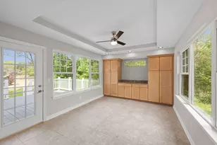 1917 Garland Circle Dr, Valparaiso, IN 46383 - Photo 8