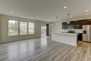 8386 Kannon Dr, Lowell, IN 46356 - Photo 4