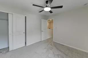 8386 Kannon Dr, Lowell, IN 46356 - Photo 10