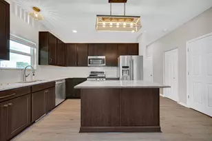5710 Burr Rdg Cir, Crown Point, IN 46307 - Photo 10