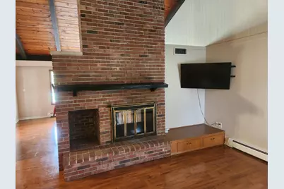 4726 Locksley Drive E, Rensselaer, IN 47978 - Photo 4