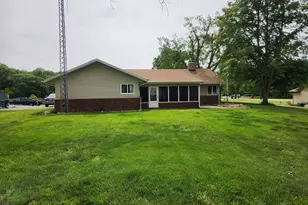4726 Locksley Dr E, Rensselaer, IN 47978 - Photo 34