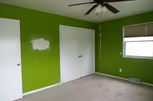 378 Briarwood Dr, Valparaiso, IN 46385 - Photo 20