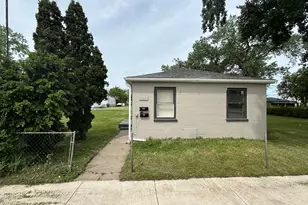 3822 Melville Ave, East Chicago, IN 46312 - Photo 2