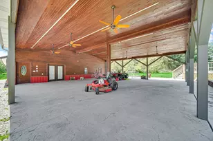 838 N 200 W, Valparaiso, IN 46385 - Photo 42