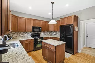 9723 Elle Ave, Saint John, IN 46373 - Photo 12