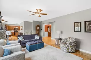 9723 Elle Ave, Saint John, IN 46373 - Photo 10