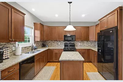 9723 Elle Avenue, Saint John, IN 46373 - Photo 14