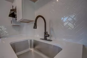 825 E 14th Ave, Gary, IN 46407 - Photo 10