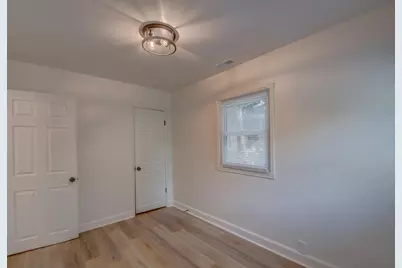 825 E 14th Avenue, Gary, IN 46407 - Photo 16