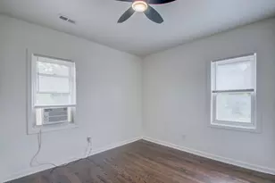 613 Tennessee St, Gary, IN 46402 - Photo 10