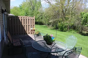 1458 Mackinaw Pl, Schererville, IN 46375 - Photo 4