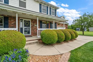 9491 Shelby Ln, Crown Point, IN 46307 - Photo 4