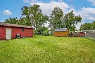 110 Eastwood Ave, La Porte, IN 46350 - Photo 12